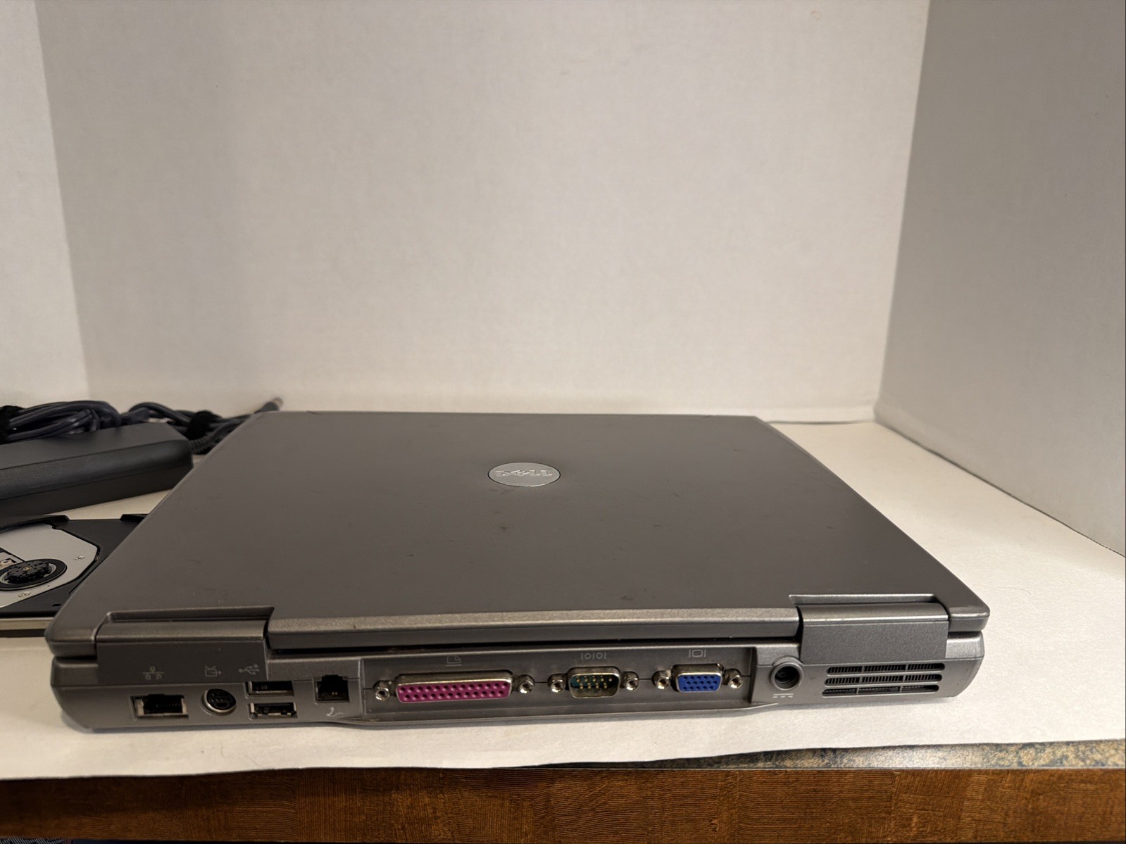 Dell Latitude D610 14” Laptop Intel Pentium M Processor Charger Working Computer