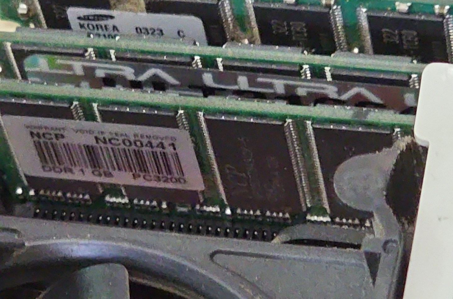 MSI MS-6547 Ver 2 Socket A DDR ATX Motherboard AGP 2Ghz P4, 2.3gb DDR, Cables