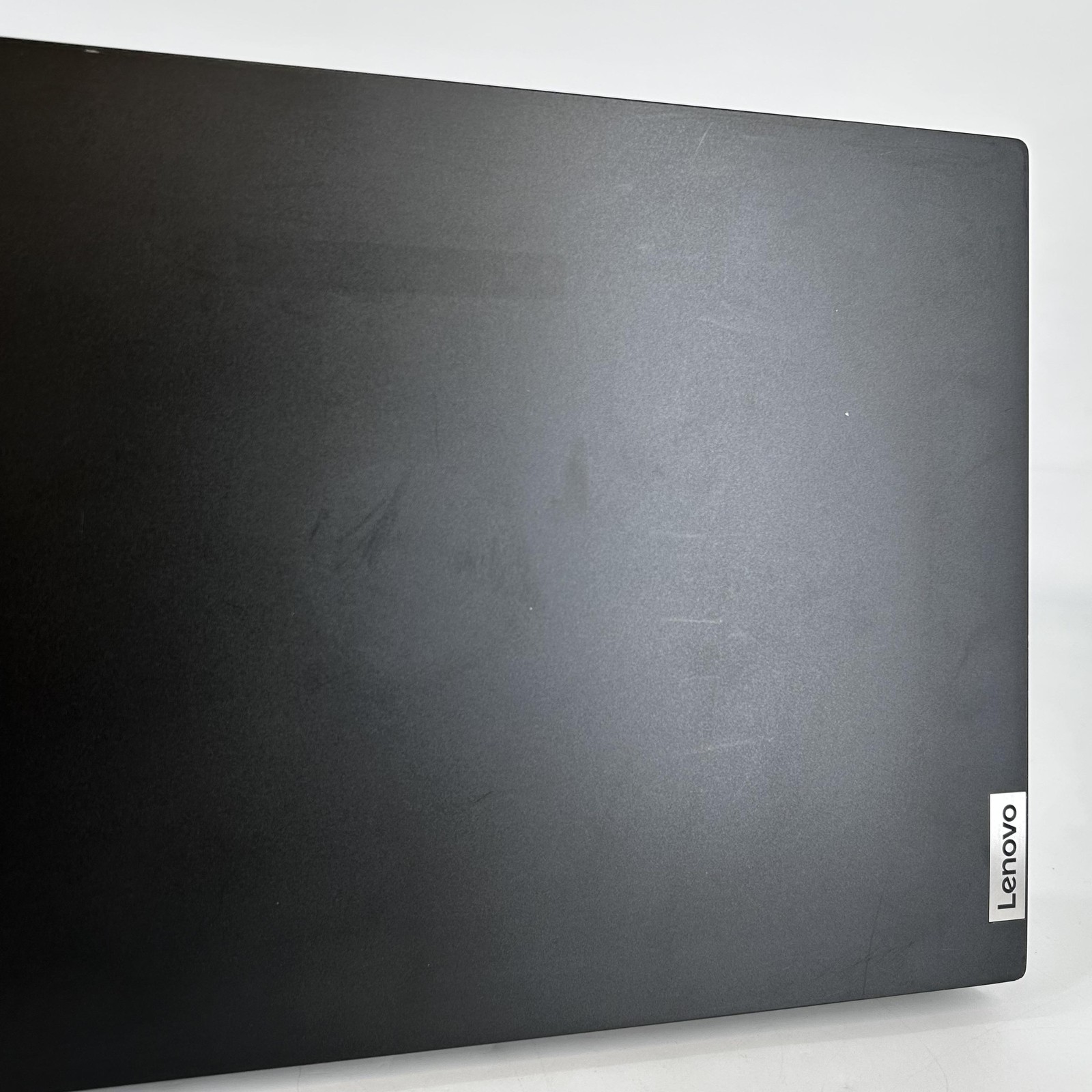 Lenovo ThinkPad E15 Gen 2 15 FHD TOUCH i7-1165G7 2.80GHz 16GB 1TB WHITE SPOTS