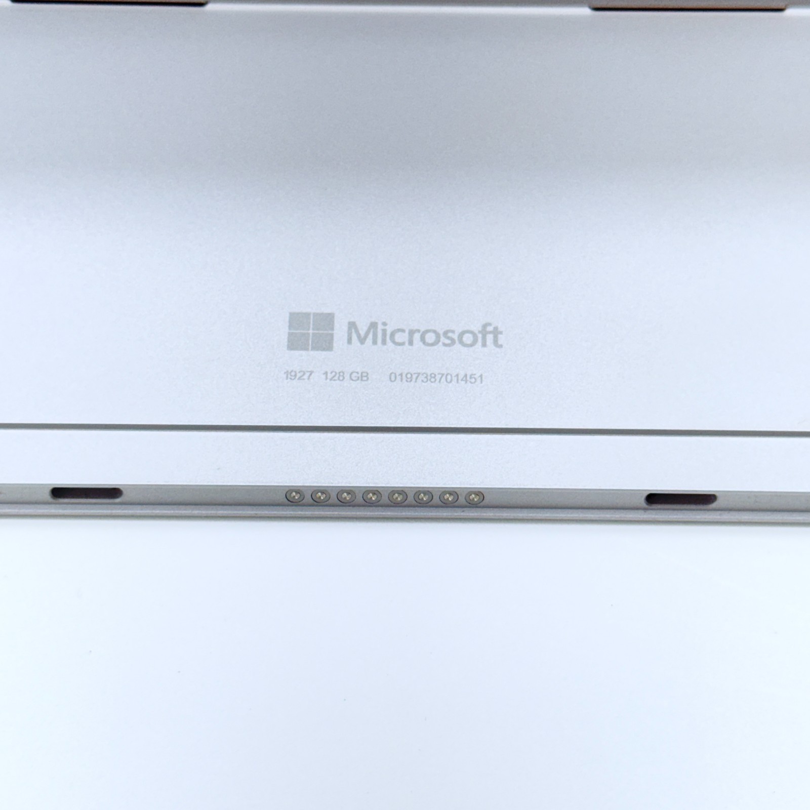 Microsoft Surface Go 2 Tablet Intel Core M3-8100Y 10.5″ 8GB RAM 128GB | Silver