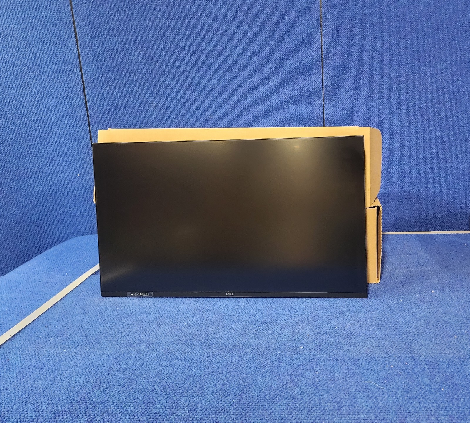 Dell Pro 24 Plus 23.8″ QHD USB-C Hub Monitor 16:9 5MS 1500:1 – DELL-P2425DE