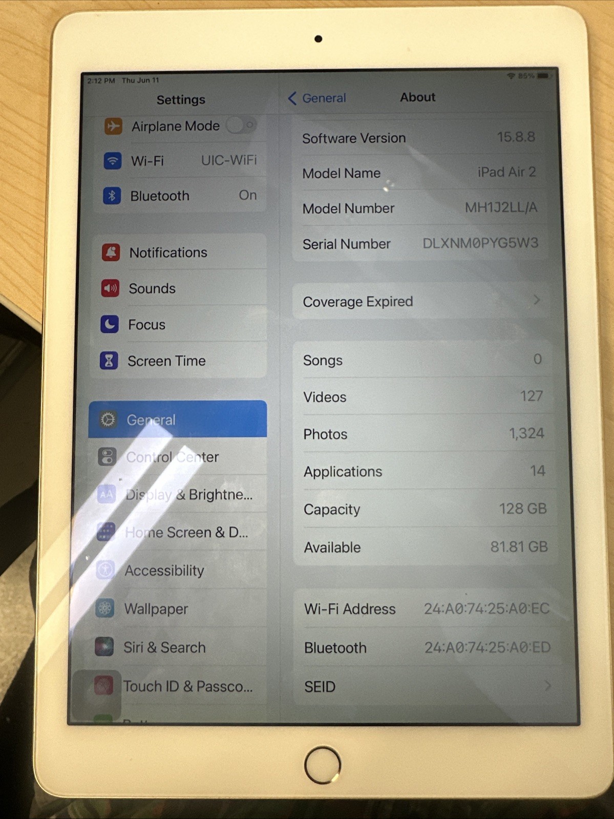 Apple iPad Air 2 2nd Gen 9.7″ 128GB WiFi White A1566 iOS 15