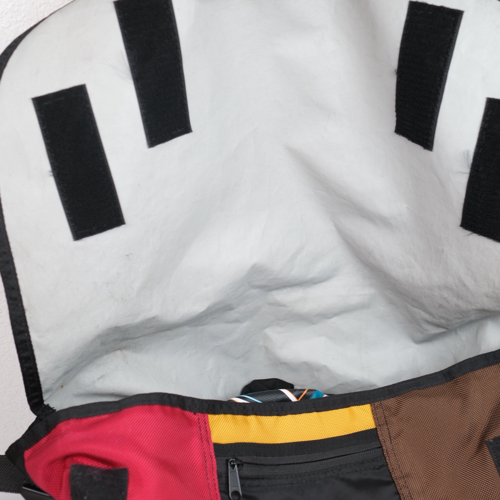 Vintage Timbuk2 Classic Messenger Bag Tri-Panel Red Yellow Brown Y2K Laptop USA