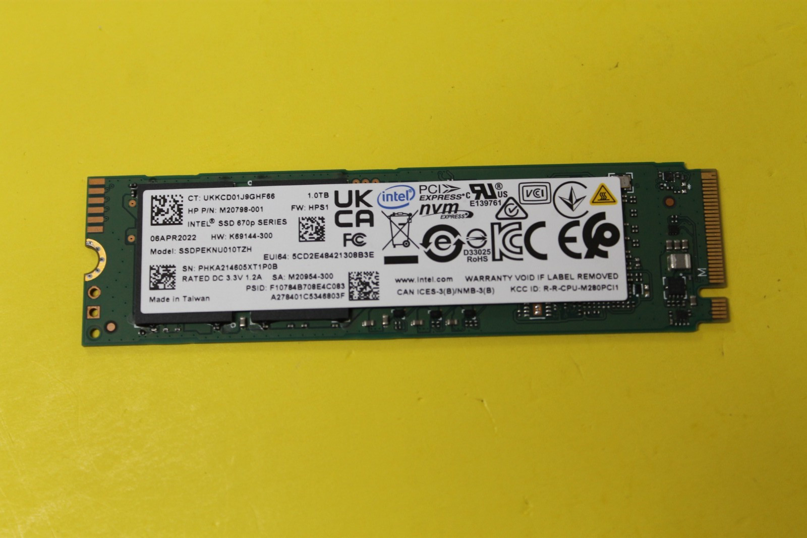 Intel 670p 1TB M.2 PCIe NVMe Gen3 x4 SSD SSDPEKNU010TZ Solid State Drive