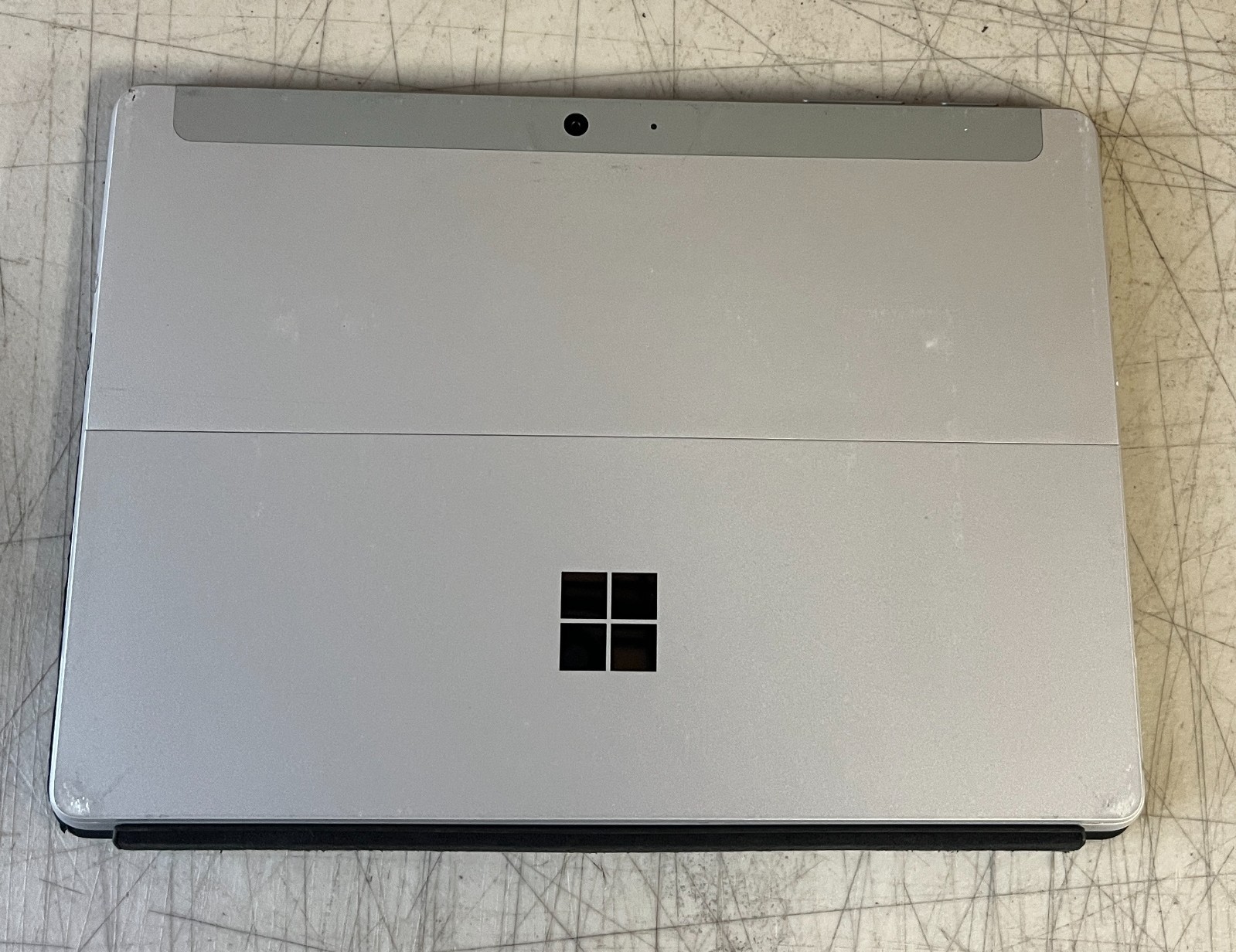 Microsoft Surface Go 2 1927 10.5″ M3-8100Y @ 1.1GHz 8GB RAM 128GB SSD WIN 11