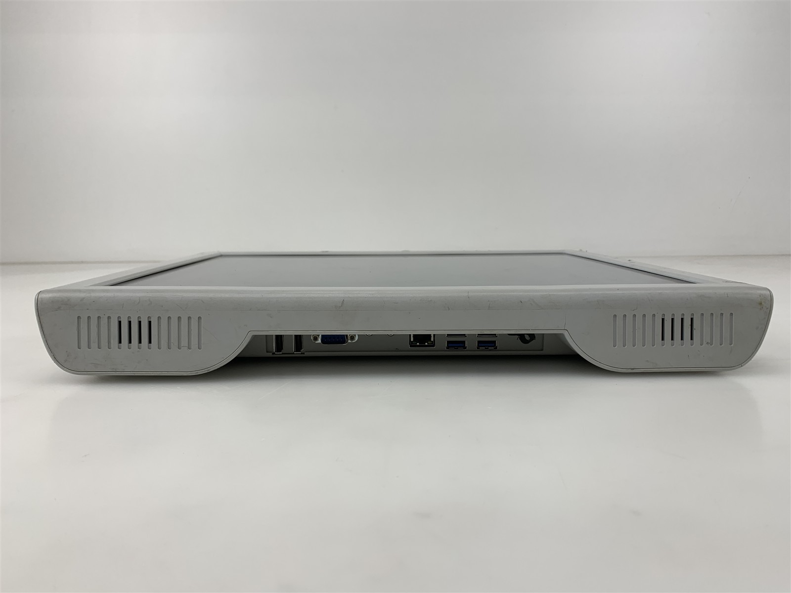 Tangent Medix T19B Intel Celeron 3765U 1.90GHz 8GB RAM No HDD No Caddy