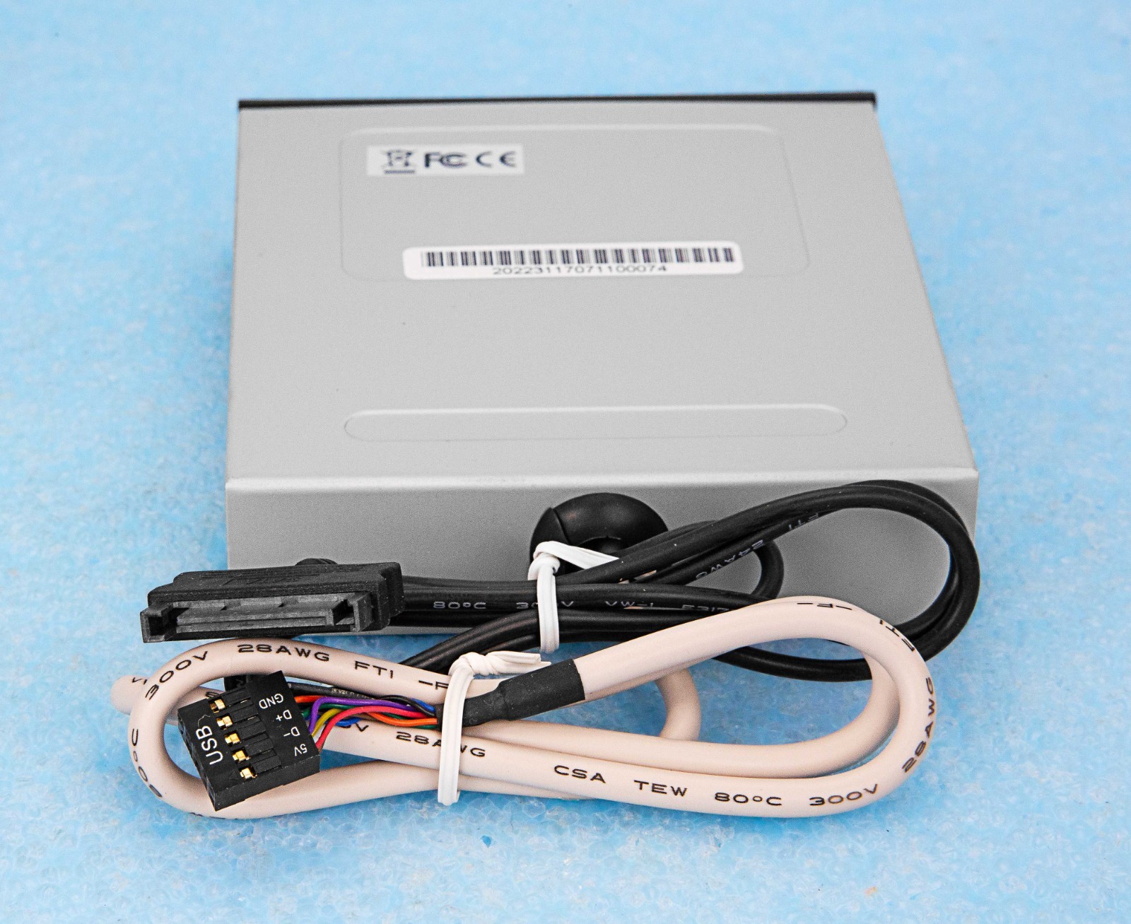 NEW INTERNAL SDD HDD SATA DRIVE & CARD MULTI-ALL-N-ONE Reader ROSEWILL RDCR-1100