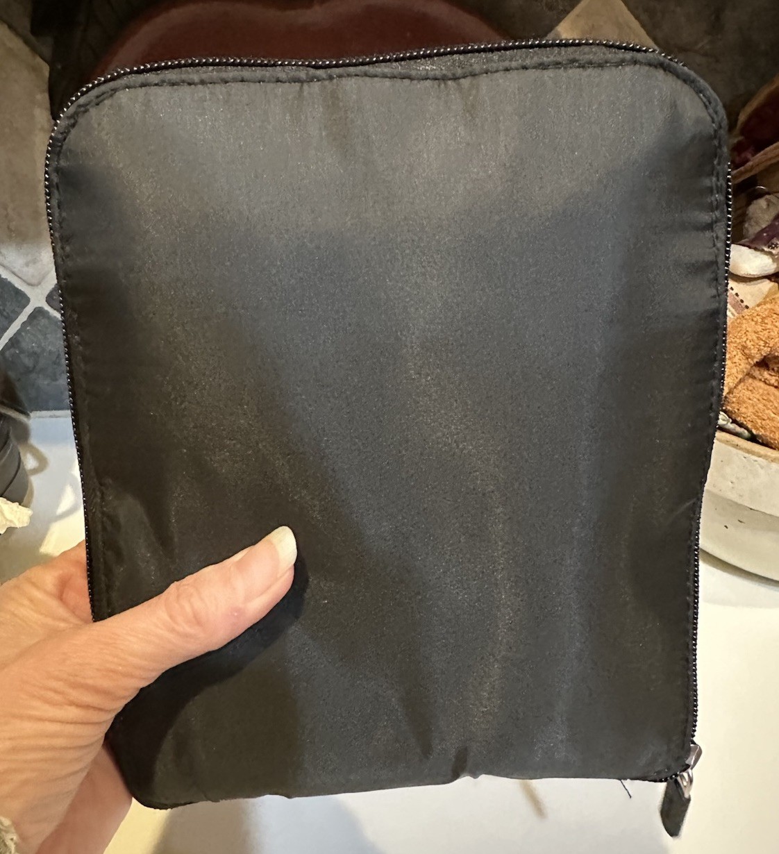 HP BLACK NYLON LOGO TOP ZIP TOTE WITH FRONT BACK ZIP POCKETS COMPUTER TECH BAG