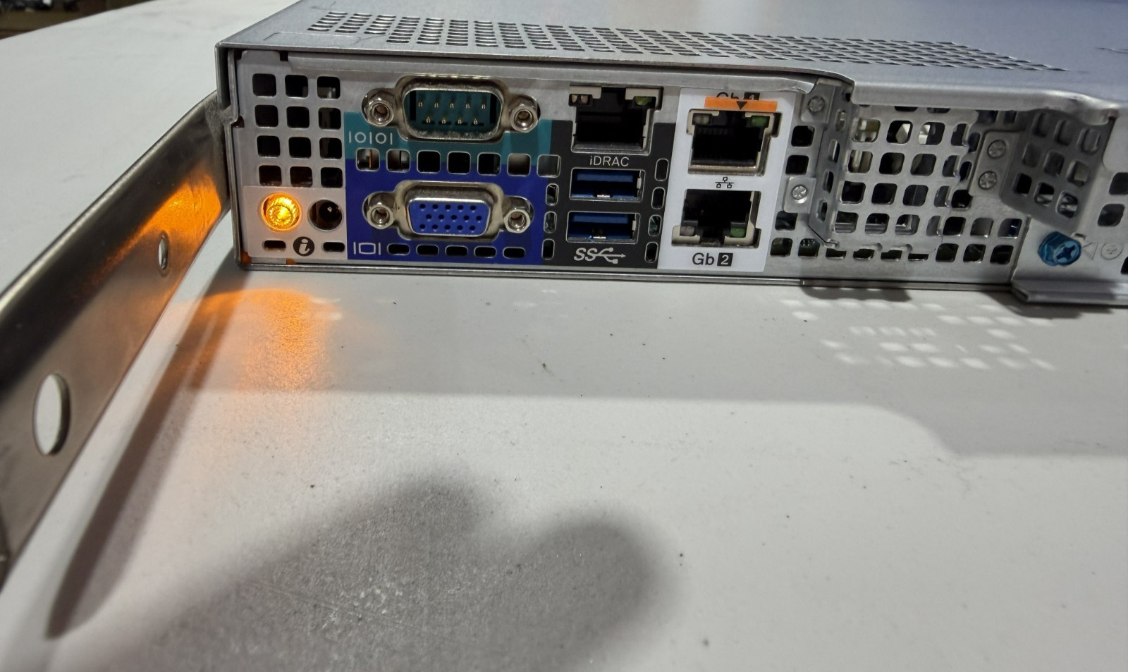 Dell PowerEdge R440 8xSFF 1x Xeon Silver No Drives/Memory Wiped