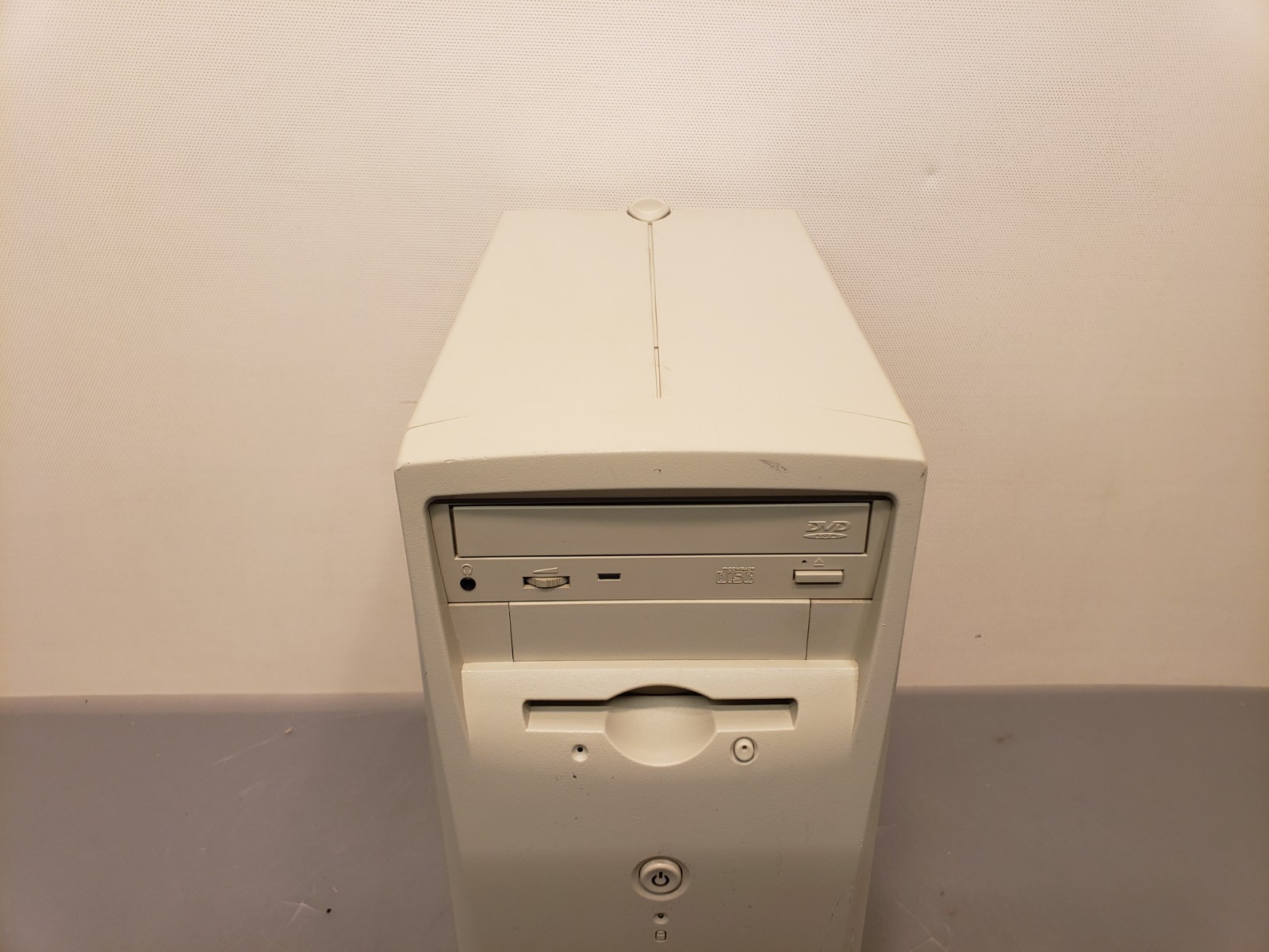 Vintage Dell Dimension L550r Intel PIII 550MHz 128MB 10GB PC Tower Win98-SE