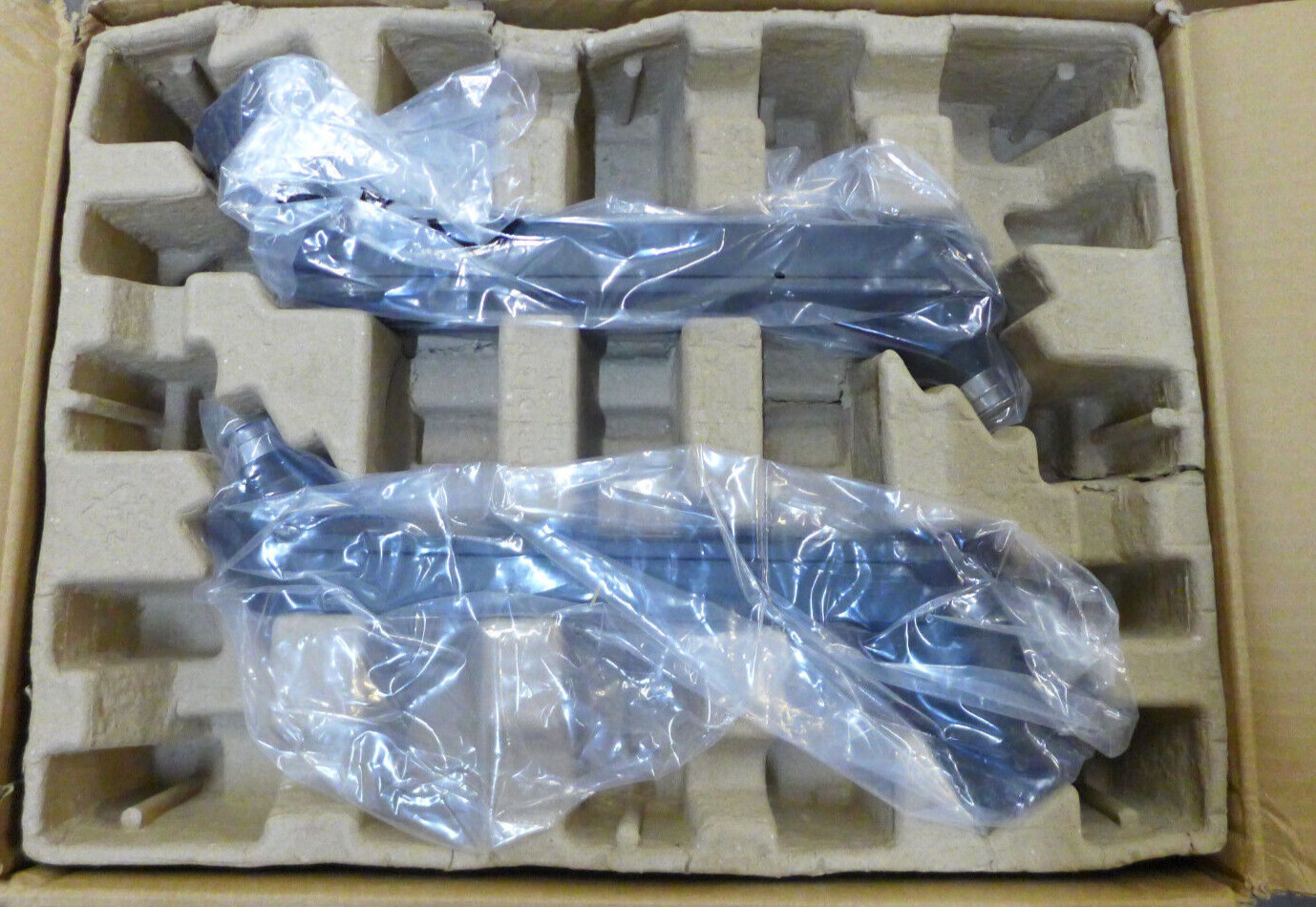 NEW Dell Dual Monitor Arm Stand MDA20 CFYG0