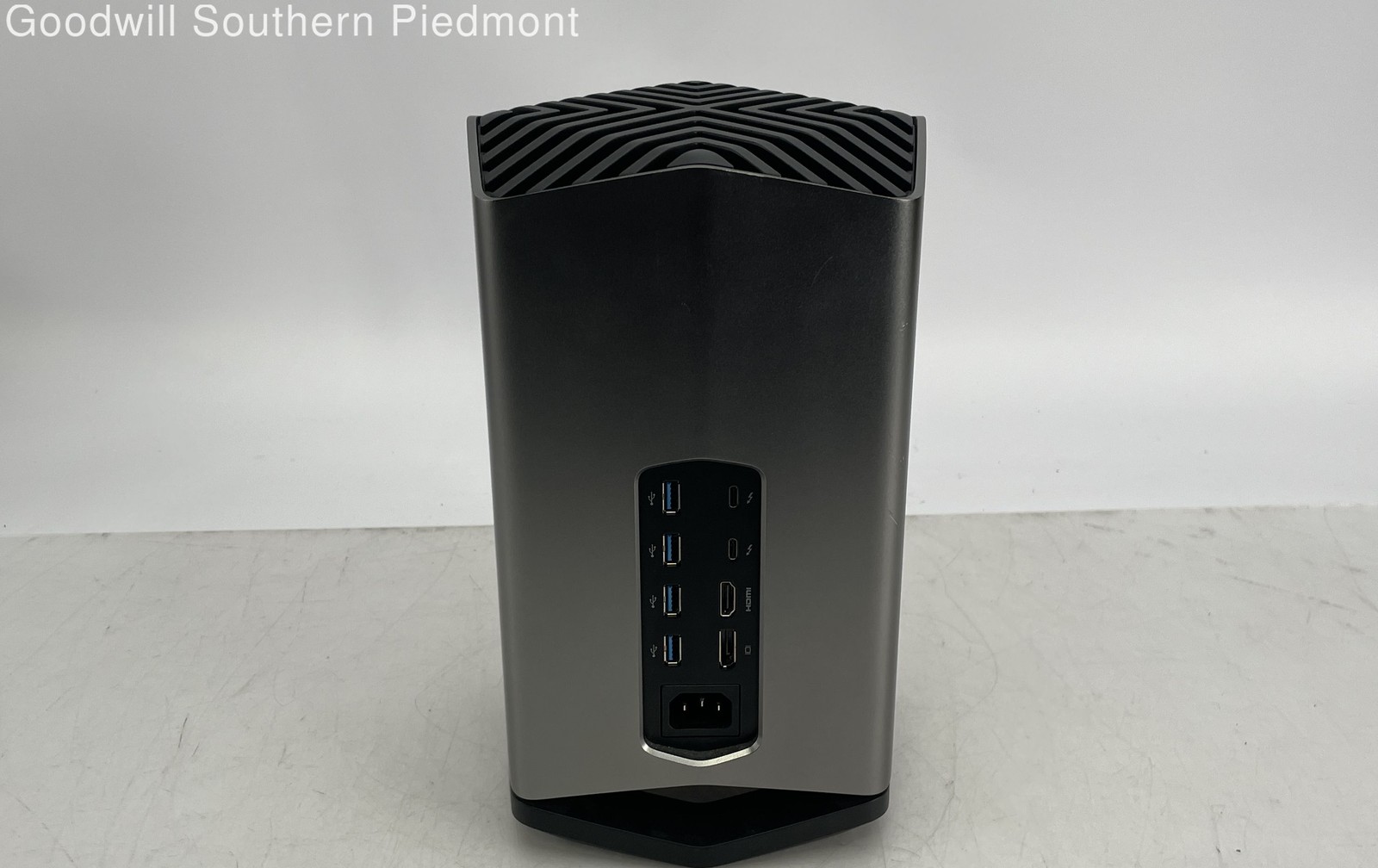 Blackmagic eGPU Pro Vega 56 AMD Radeon RX Vega 56 8GB HBM2 External GPU – Tested