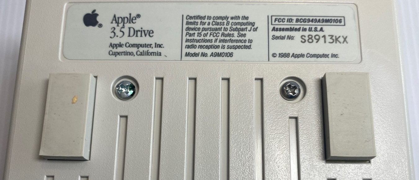 VINTAGE Apple 3.5 Drive External 3½” Floppy Drive DB-19 Beige | P/N A9M0106