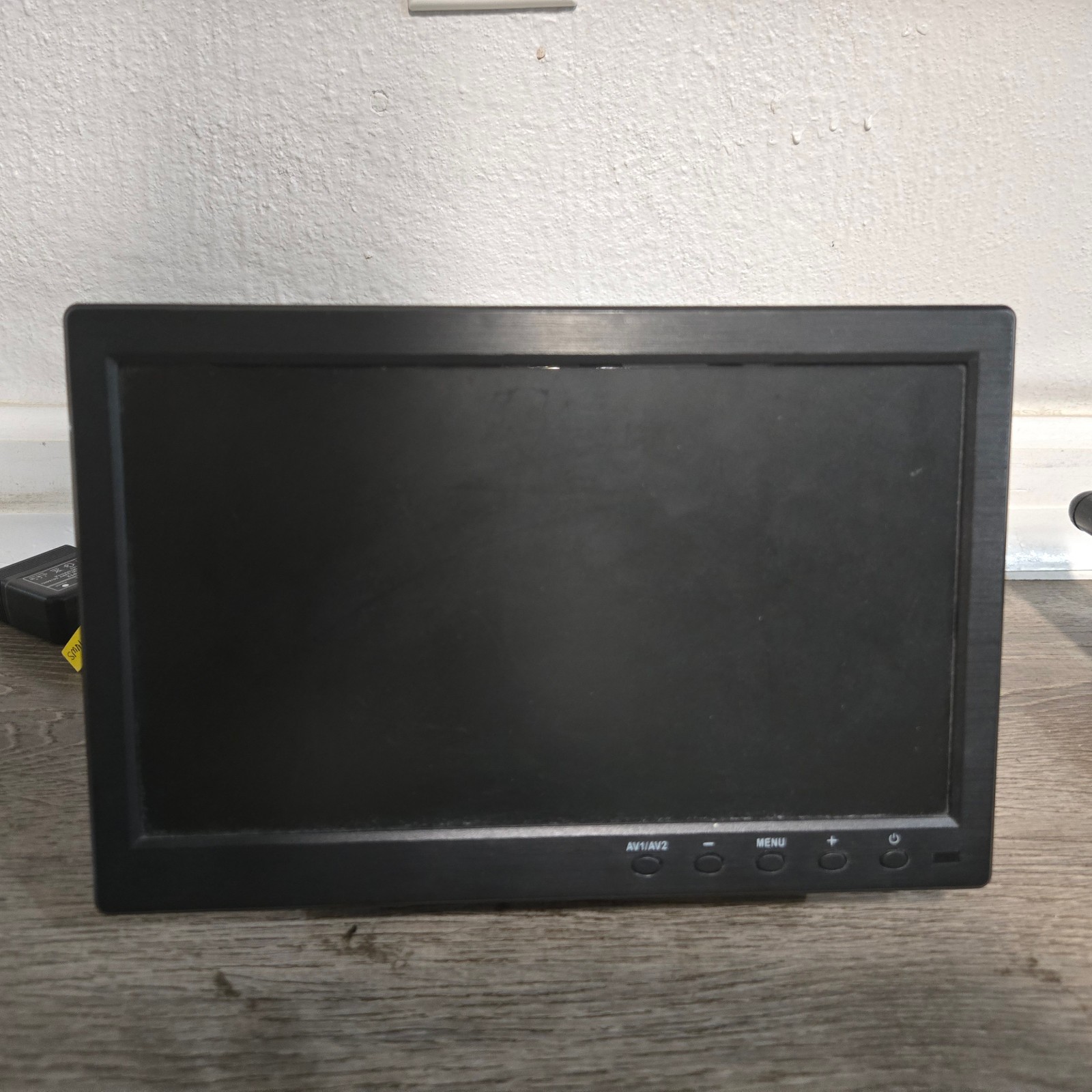 LONCEVON 7″ Mini Monitor HDMI Portable HD 1080P VGA for PC/Mac IPS 1024X600 Used