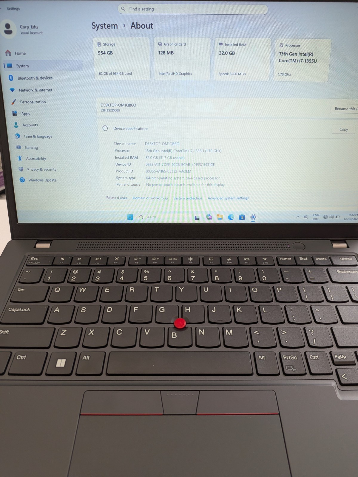 Lenovo ThinkPad L14 Gen 4 1TB, i7 13th 1355U, 32RAM 128MB Graphics Open Box
