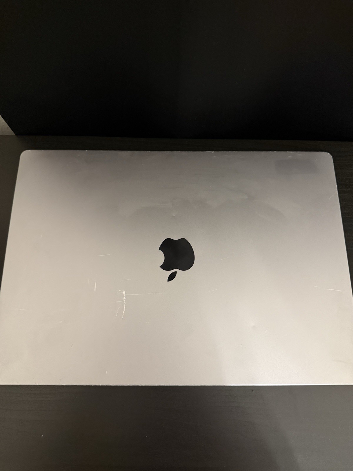 Apple MacBook Pro A2485 2021 – M1 Pro – 16GB RAM – 512GB SSD – Grade D