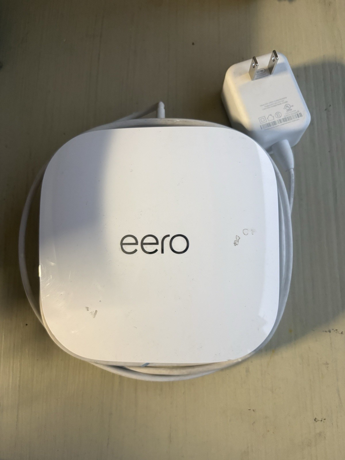 Eero Pro 6E Tri-Band Mesh Wi-Fi Router S010001 white W/ADAPTER – FRONTIER ONLY