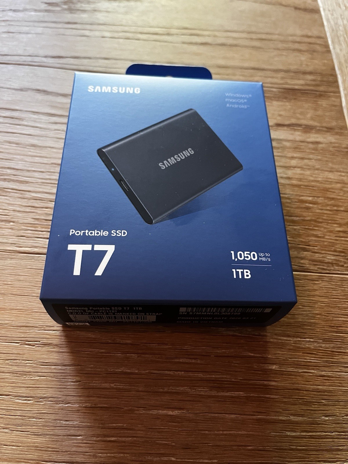 Samsung T7 1TB Portable External SSD USB-C Gray MU-PC1T0TAM New Sealed