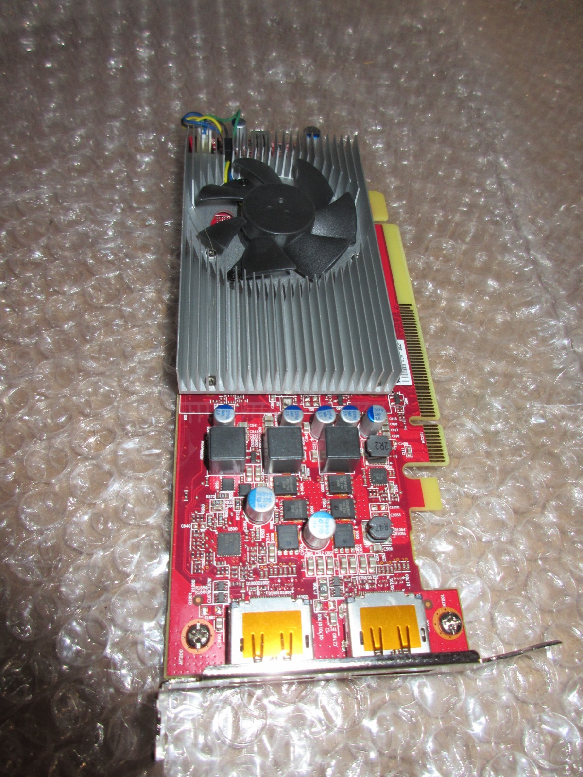 Dell AMD Radeon RX540 1GB GDDR5 Video Card Low Profile GDC6J