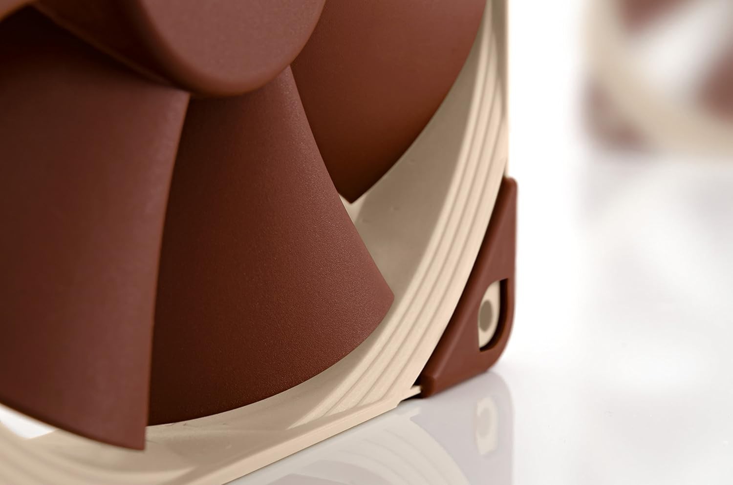 High Performance 120mm Quiet Fan – 4-Pin, 1500 RPM Cooling Solution for Desktops