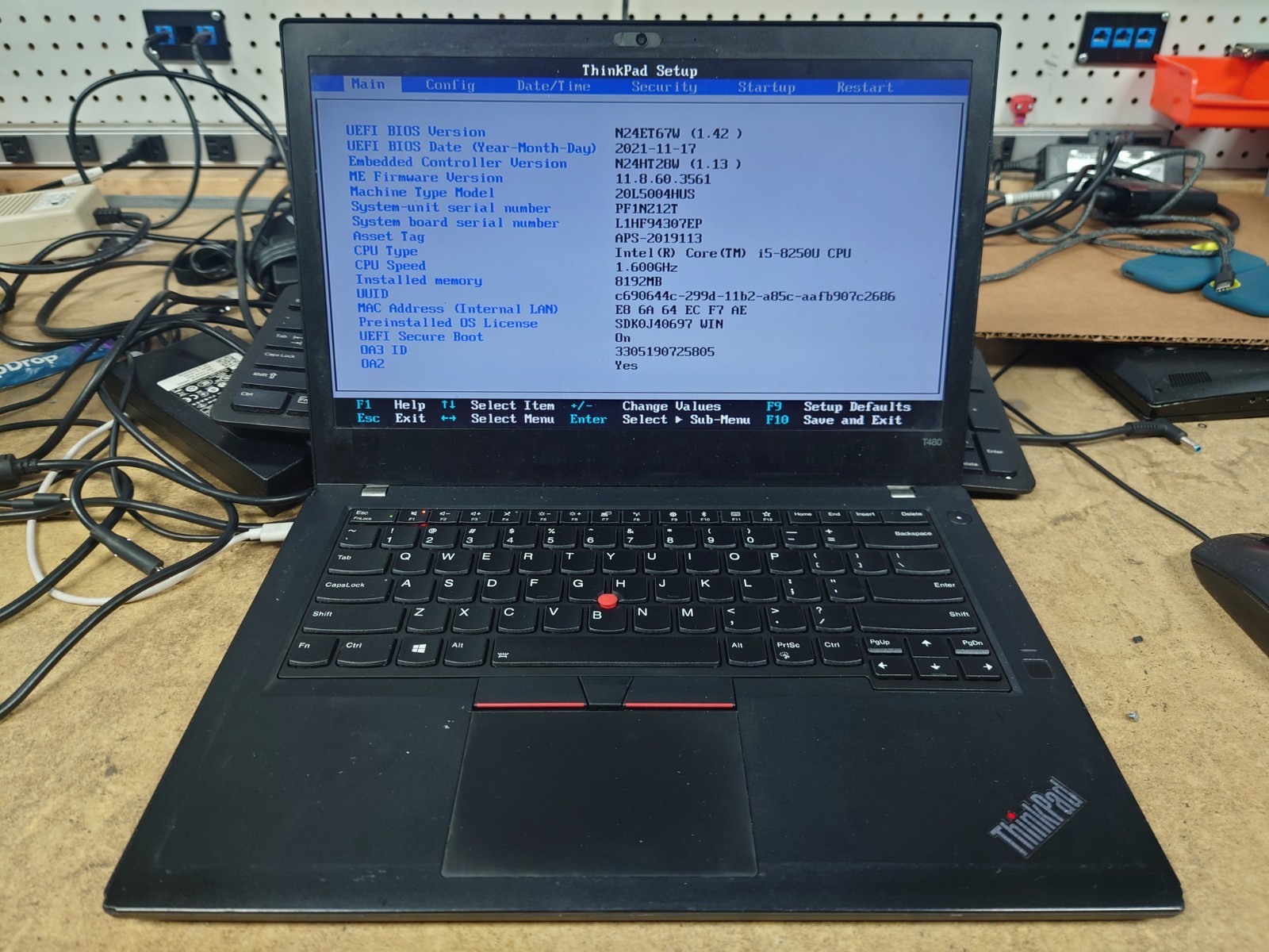 Lenovo ThinkPad T480 14″ FHD i5-8250U 8GB RAM No Battery/SSD