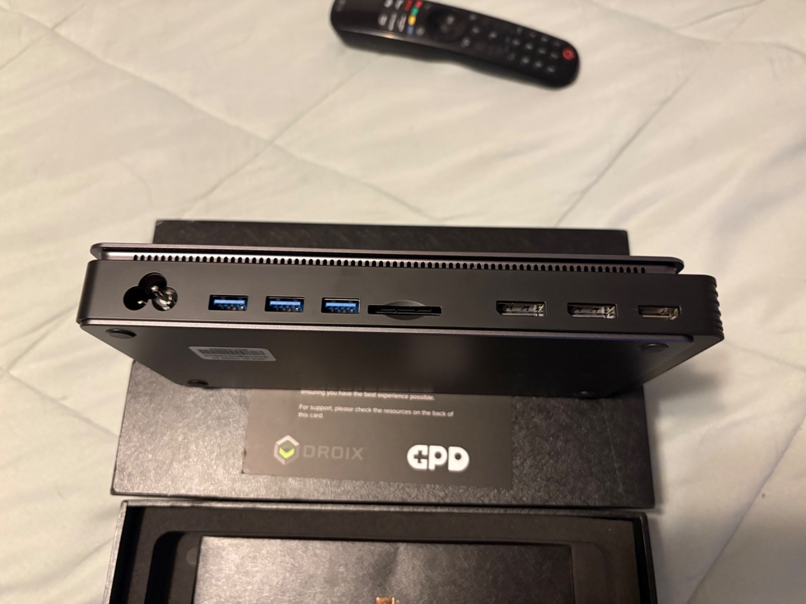 GPD G1 2024 external GPU eGPU Radeon RX 7600M XT 8GB USB4 Occulink ports