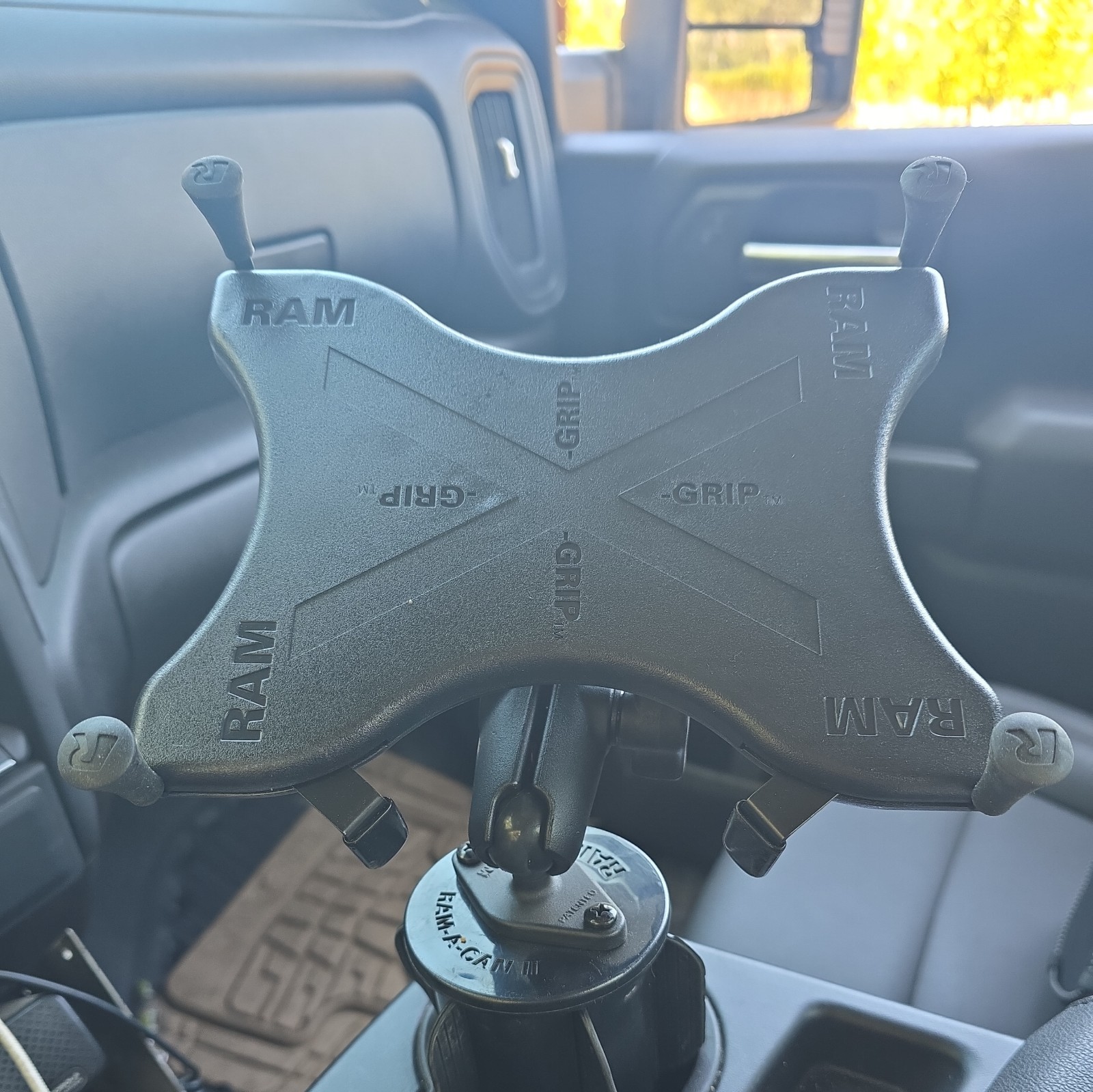 RAM-A-CAN Cup Holder Mount w/ X-Grip for 12″ Tablets – Fits iPad Pro and Others