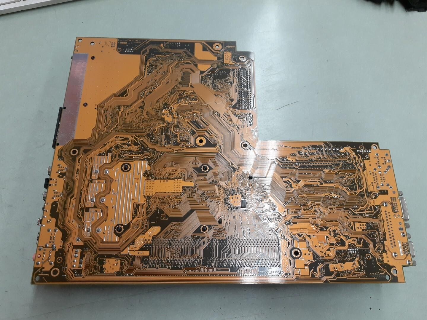 ASUS P4R8L Rev 1.03 Socket 478 Motherboard / SL7NU / 2x512MB