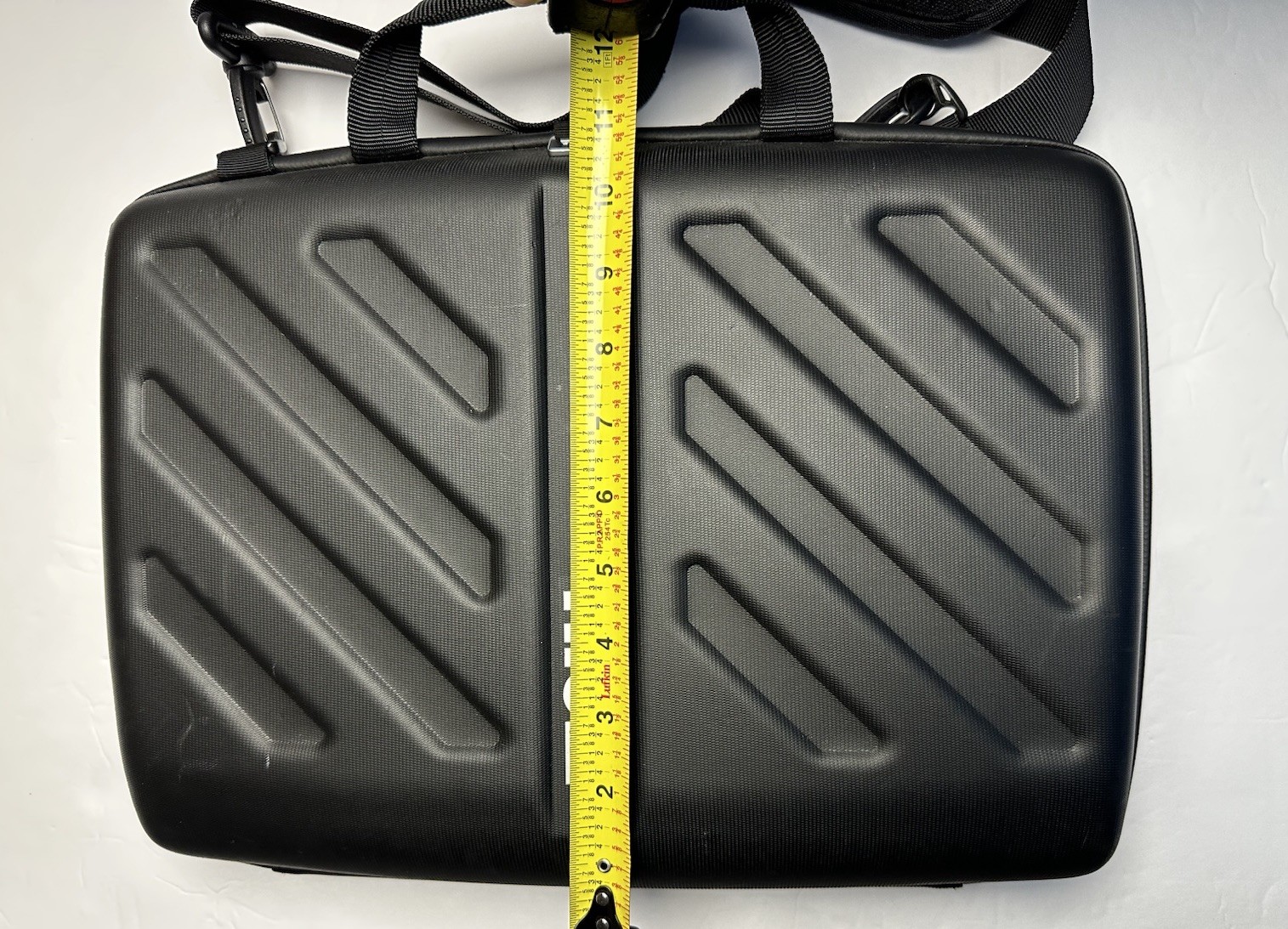 Thule Gauntlet Black 15” Double section protective case- iPad/ tablet/laptop –