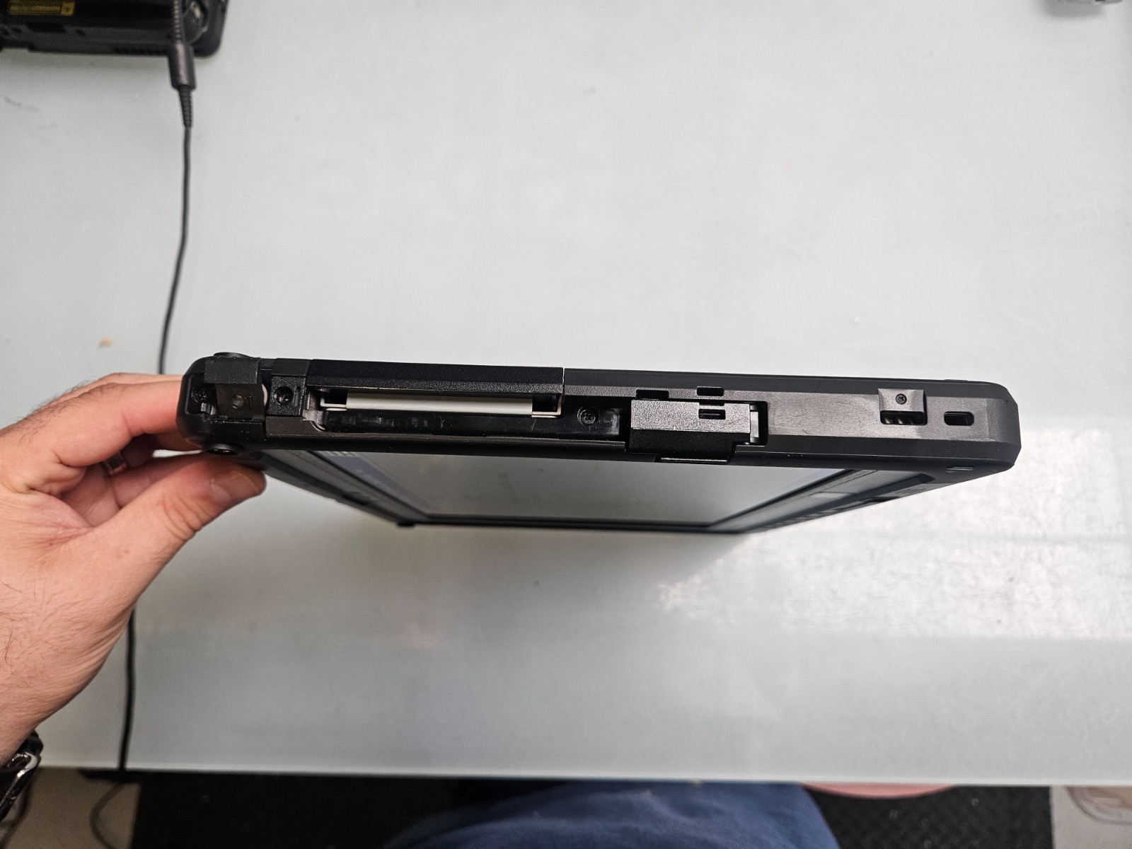 Panasonic Toughbook CF-33 | Intel Core i5-7300U | 8 GB RAM | BOOT TO BIOS