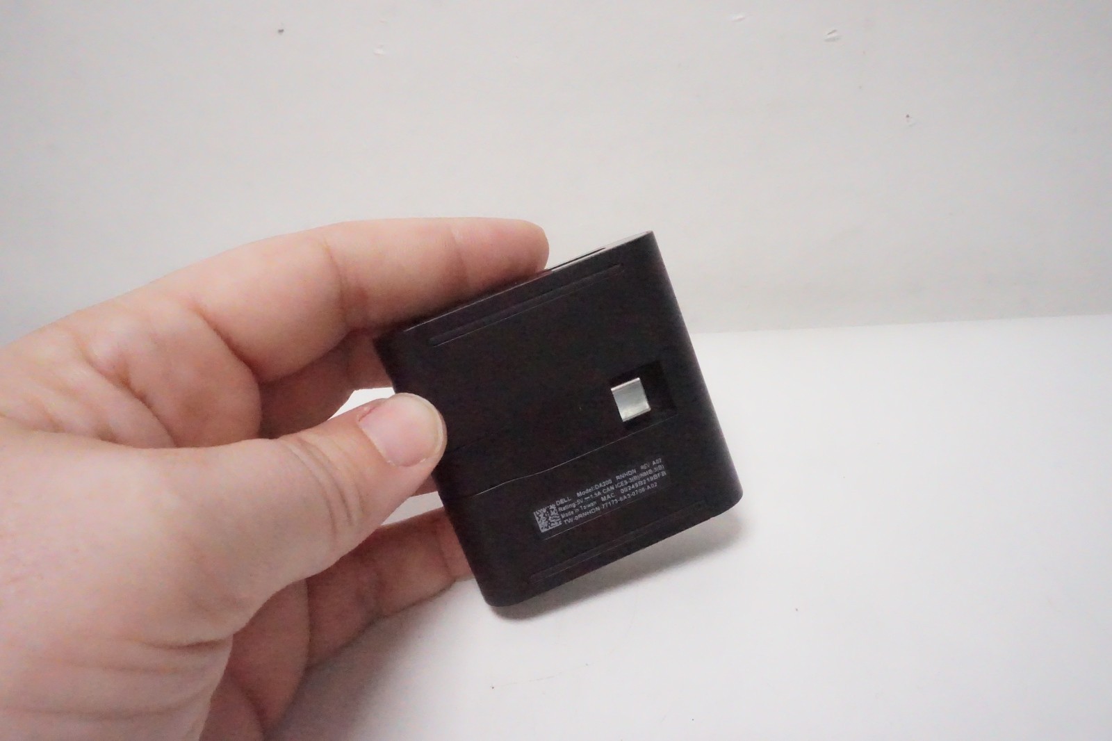 Dell DA200 Adapter USB-C to HDMI/VGA/Ethernet/USB 3.0