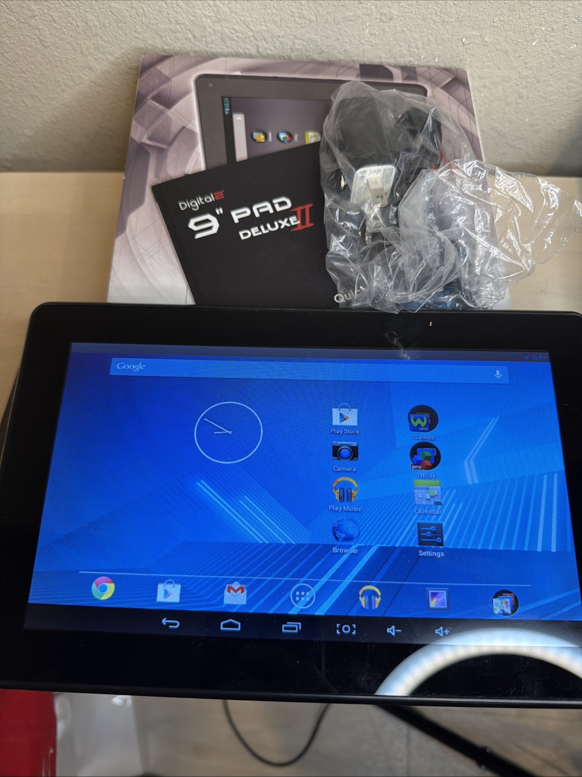Digital2 D2 Pad Tablet White 9″ Android 4.1 Built In Front Camera 4GB Storage