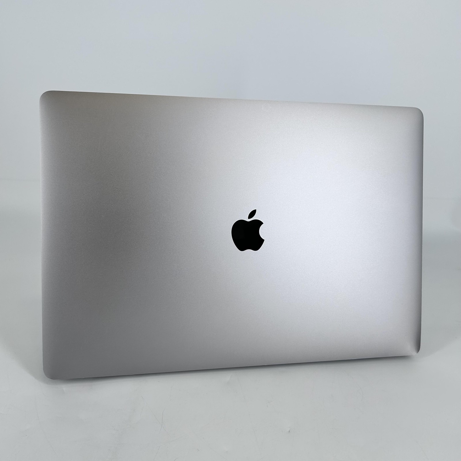 MacBook Pro 16 Touch Bar Gray 2019 Core i9 16GB 1TB Radeon Pro 5500M LCD Bleed