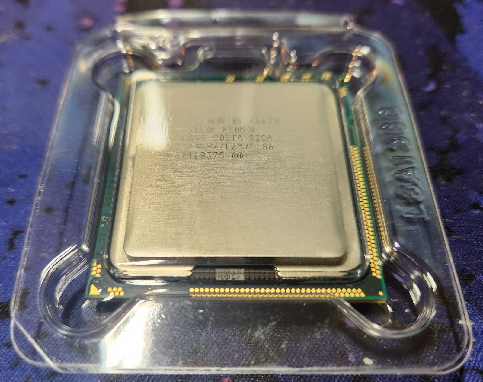 Intel Xeon Server Processor CPU E5620 (12M Cache- 2.40 GHz- 5.86 GT/s Intel QPI)