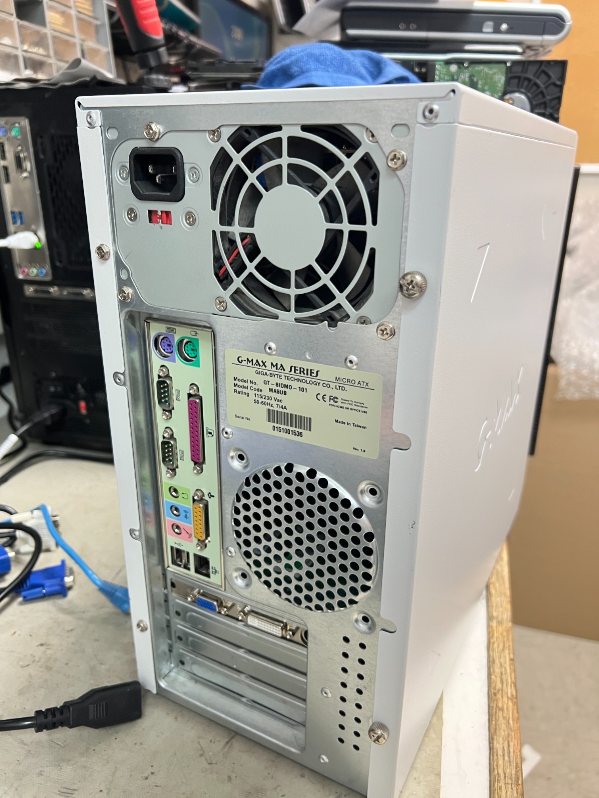 RARE GIGABYTE G-MAX Pentium 4 Gaming System – 2.0Ghz 384MB DDR Geforce 6200 AGP