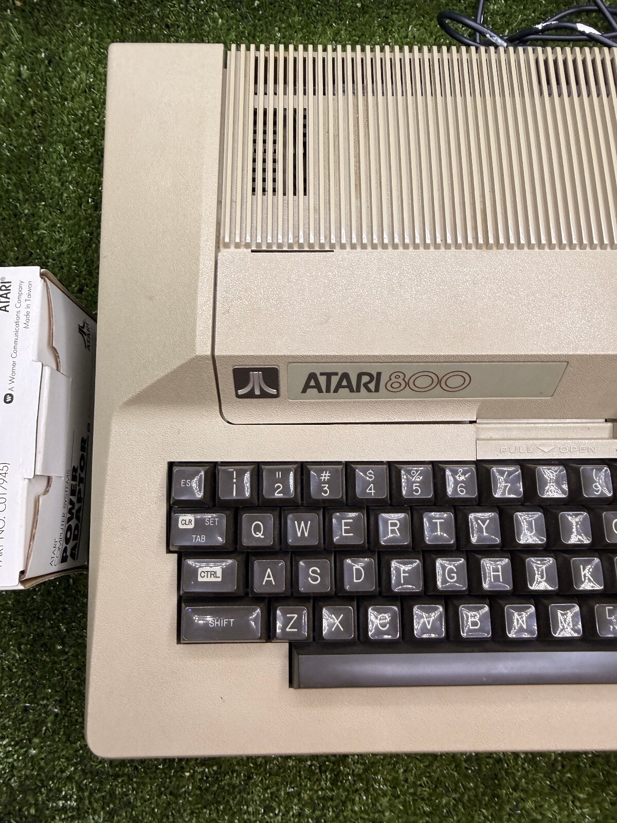 Atari 800 48K RAM Vintage 8-Bit Home Computer w/ Original Box Power Adapter