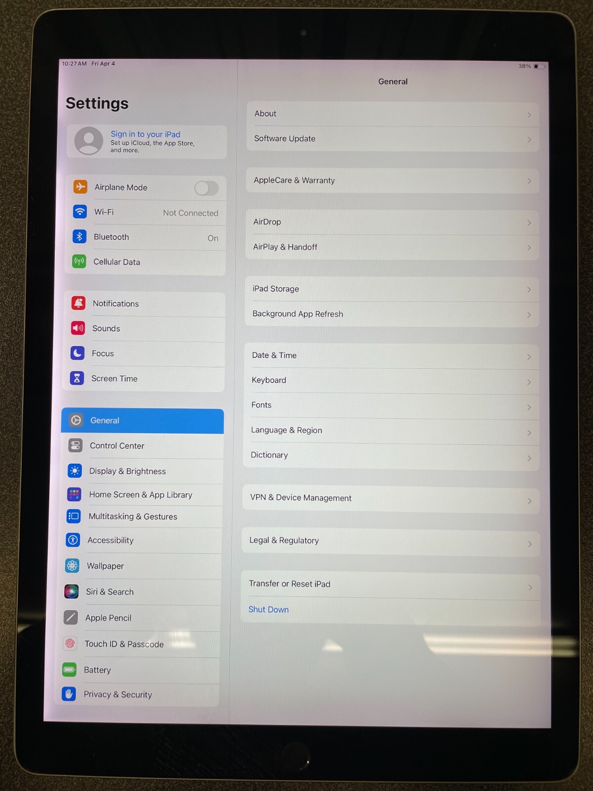 Apple iPad Pro 2nd Gen 256GB, Wi-Fi, 12.9in – Space Gray-GOLD-SILVER – FAIR