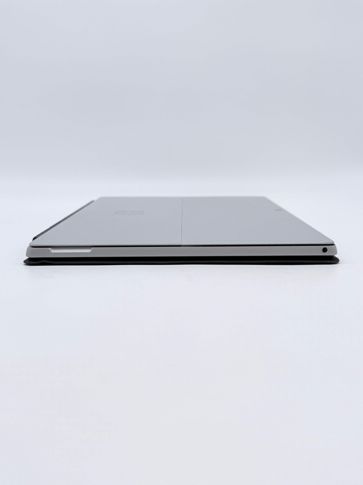 2021 Microsoft Surface Pro 7+ Intel Core i3-1115G4 8GB RAM 128GB Storage Silver