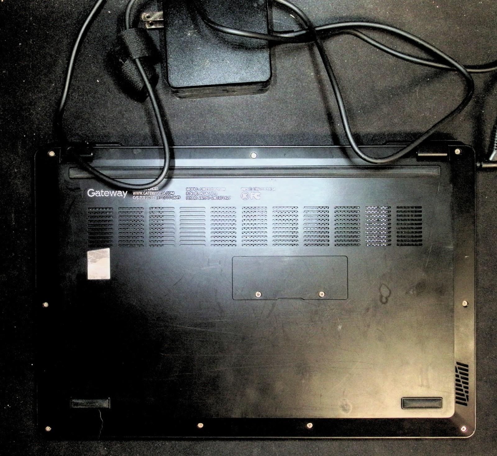 Gateway 14.1″ Ultra Slim Notebook (Model: GWTC141-47BK)