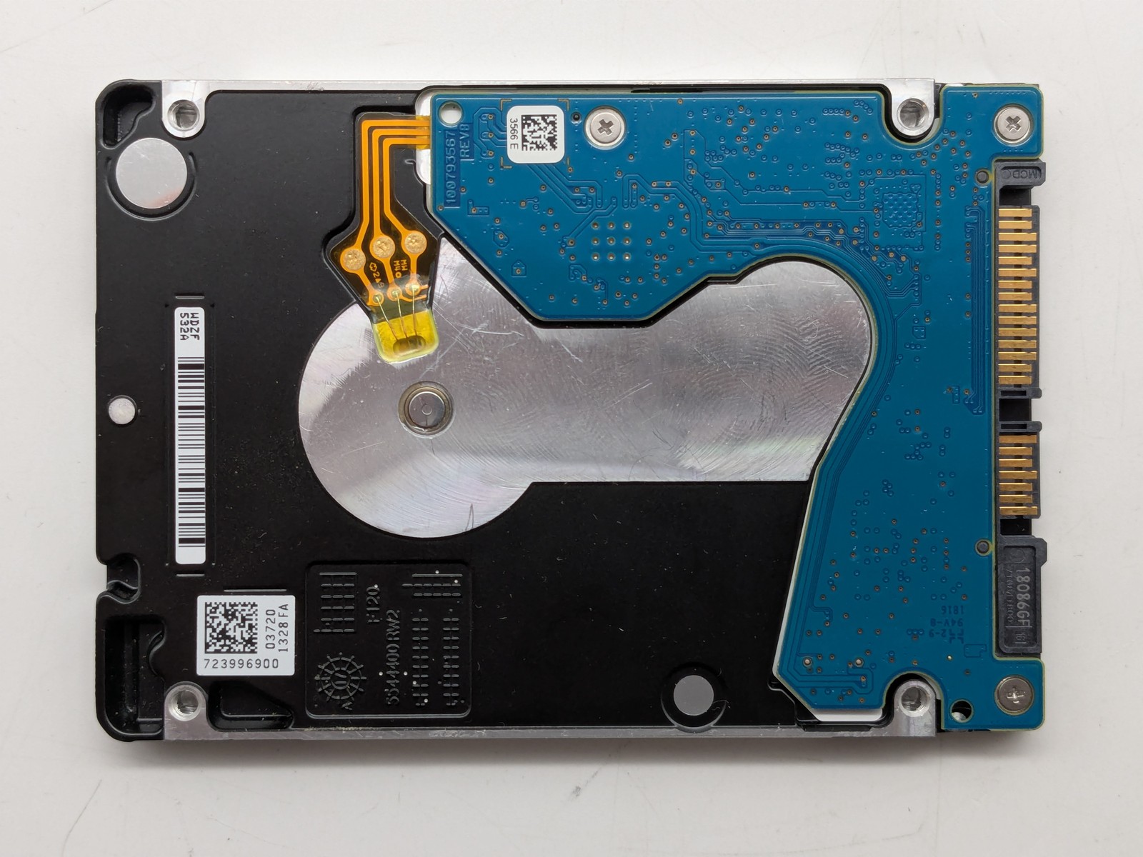 Seagate FireCuda 2TB SSHD ST2000LX001 2.5″ SATA III Hybrid Drive