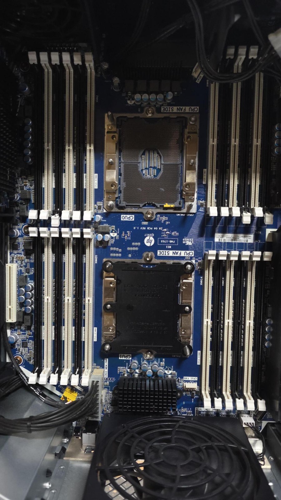 HP Z8 G4 Workstation 2x Silver 4114 2.2GHz 10C QuadroM4000 GPU M.2 adapter NO OS