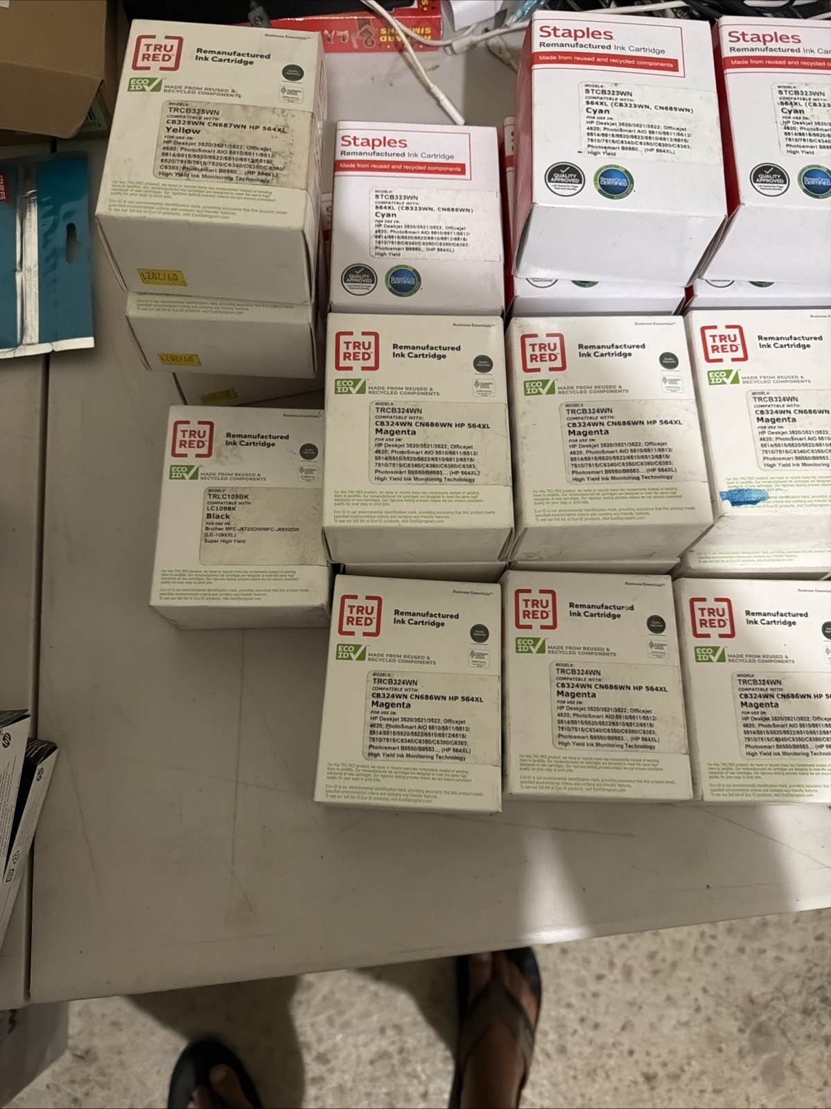 Staples Ink Cartridge Replacement Lot Of 40 for HP 62XL 2839034