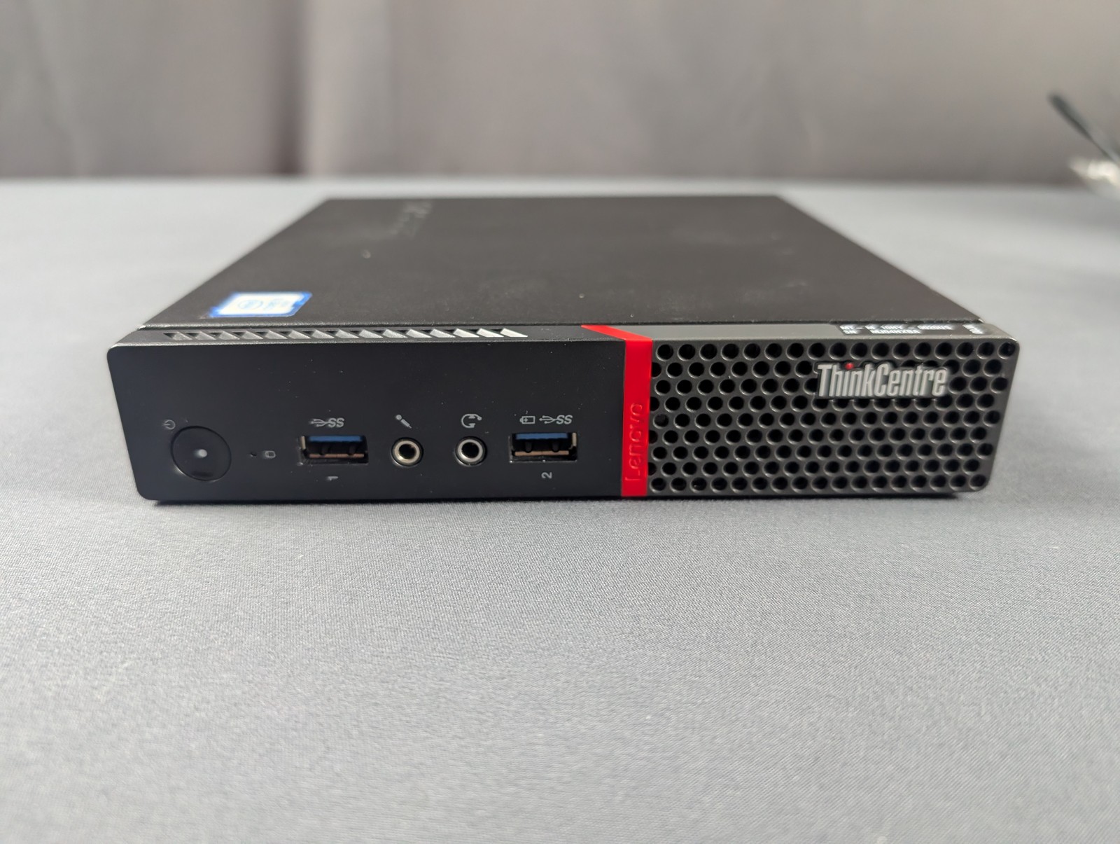 Lenovo ThinkCentre M700 Tiny Mini PC i3-6100T 3.2GHz 8GB RAM No Drive No OS