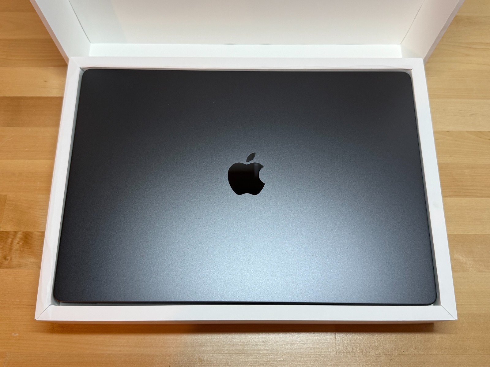 Apple MacBook Pro 16″ M4 Pro 14-Core CPU 20-GPU 48GB 1TB Black Z1FU0002H
