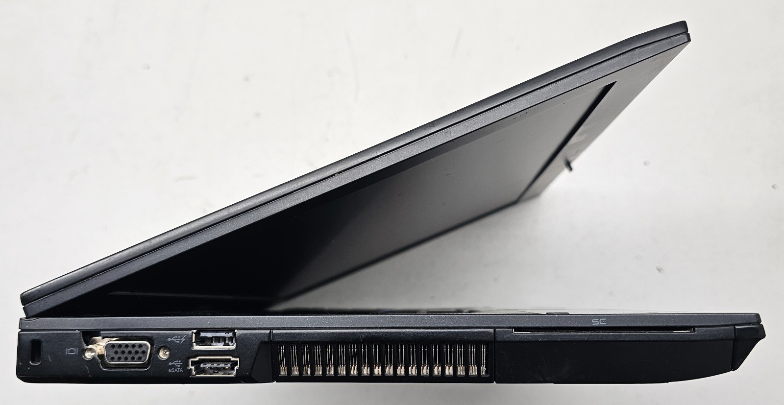 Dell Latitude E6400 Laptop Intel Core 2 Duo P8600 2GB RAM 80GB HDD NO OS (FL)