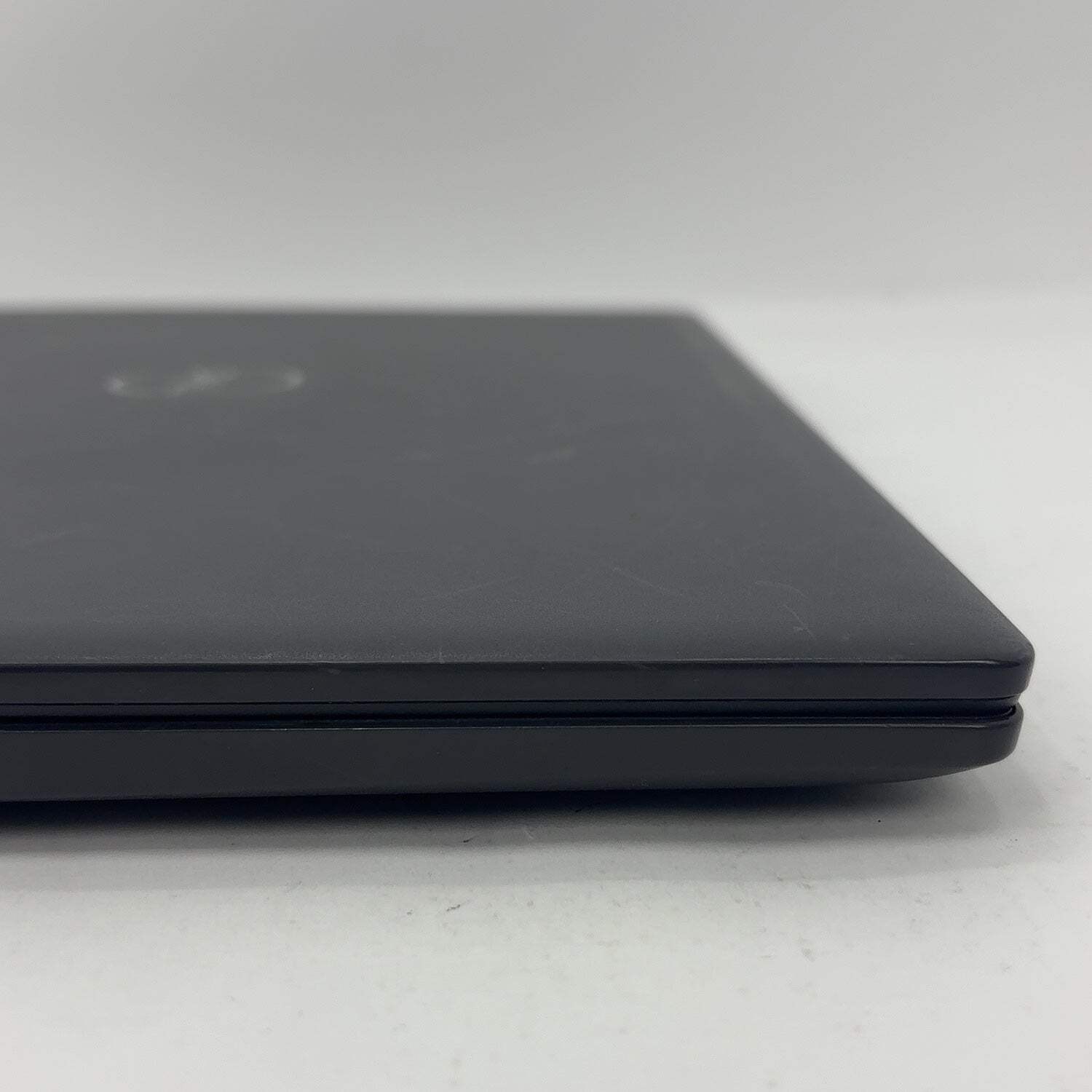 Broken Dell Latitude 3510 15.6″ i7-10510U 1.8GHz 8GB RAM 256GB SSD Read