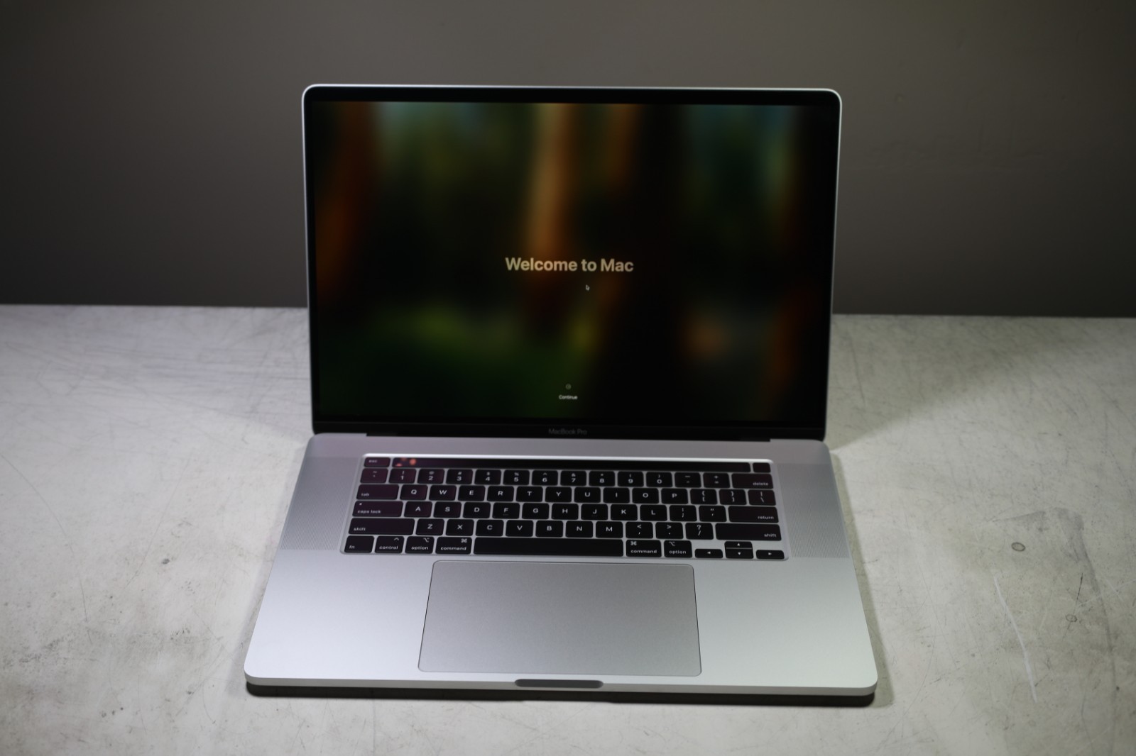 MacBook Pro (A2141) Intel Core i9-9980HK CPU 2.40GHz-16GB RAM-1TB SSD-Sonoma OS