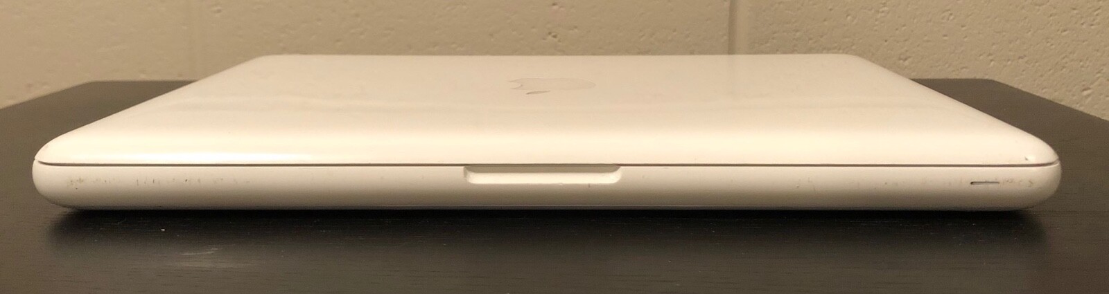 Apple MacBook 13” A1342 2010 2.4GHz/4GB/200GB/NVIDIA 320M – Working Battery!!!