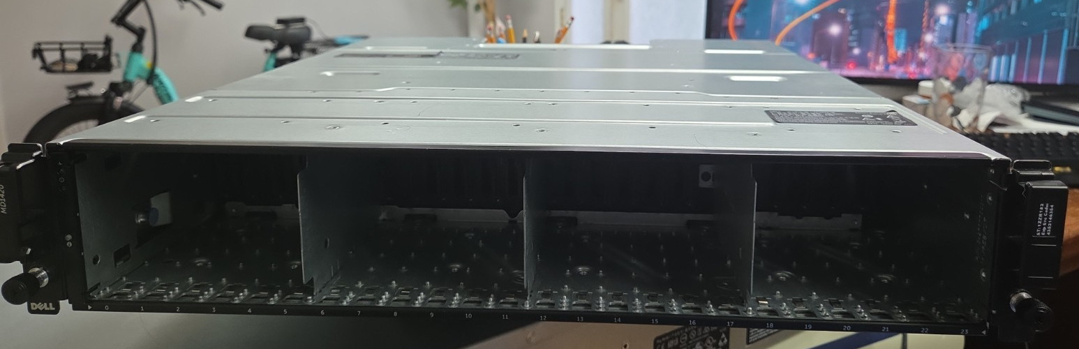 Dell PowerVault MD1420 (2) 12G-SAS-4