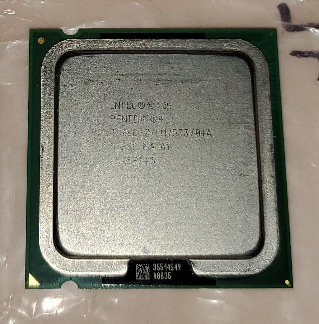 SL87L Intel Pentium 4 Processor 3.06GHz /1M/533/04A LGA775 Socket T Free Ship